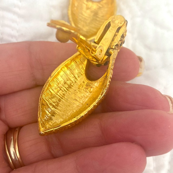 Vintage doorknocker earrings. Oblong with encrusted black glass prism stones. - Picture 5 of 7